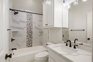 3223 Golden Oaks Cir, Granbury, TX 76049 - Photo 25