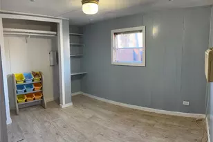 202 Cottonwood St, Barry, TX 75102 - Photo 5