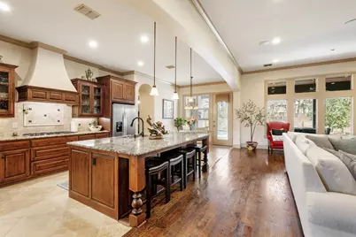 6705 Lions Gate Court, Arlington, TX 76001 - Photo 3