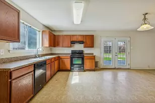 1868 Lynnwood Hills Dr, Fort Worth, TX 76112 - Photo 7