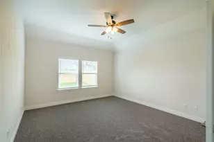 8202 Grant Ln, Greenville, TX 75402 - Photo 11