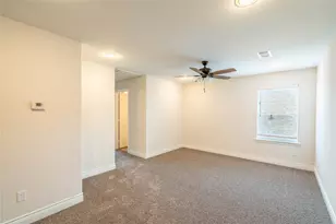 8202 Grant Ln, Greenville, TX 75402 - Photo 17