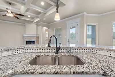 337 Kenyon Court, Granbury, TX 76049 - Photo 11