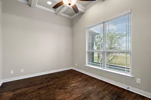 337 Kenyon Ct, Granbury, TX 76049 - Photo 17