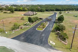 337 Kenyon Ct, Granbury, TX 76049 - Photo 37