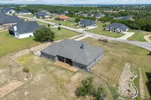 337 Kenyon Ct, Granbury, TX 76049 - Photo 33