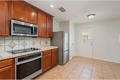 512 Darlene Trail, Euless, TX 76039 - Photo 7