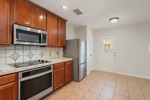 512 Darlene Trail, Euless, TX 76039 - Photo 7