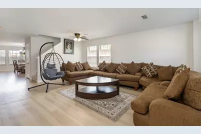 512 Darlene Trail, Euless, TX 76039 - Photo 3