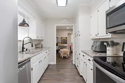 8230 Shadow Wood Drive, Woodway, TX 76712 - Photo 7