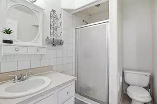 316 Liberty St, Cleburne, TX 76031 - Photo 13