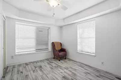 316 Liberty Street, Cleburne, TX 76031 - Photo 11