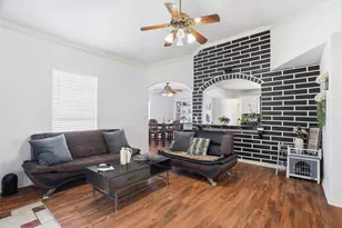 316 Liberty St, Cleburne, TX 76031 - Photo 3