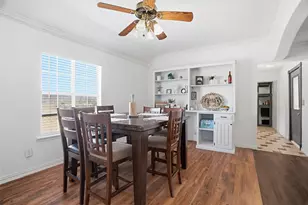 316 Liberty St, Cleburne, TX 76031 - Photo 7