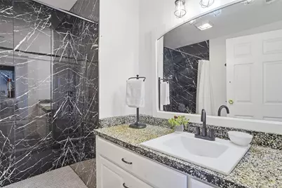 316 Liberty Street, Cleburne, TX 76031 - Photo 9