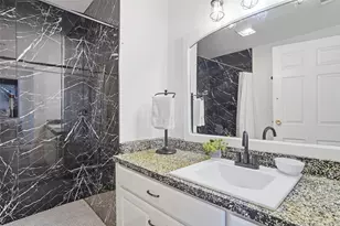 316 Liberty St, Cleburne, TX 76031 - Photo 9