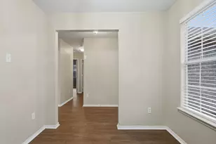 5589 Hunters Bend Ln, Dallas, TX 75249 - Photo 11