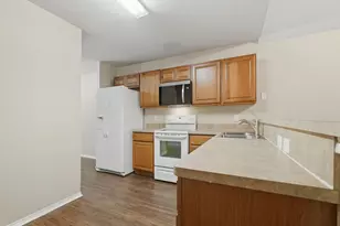 5589 Hunters Bend Ln, Dallas, TX 75249 - Photo 13