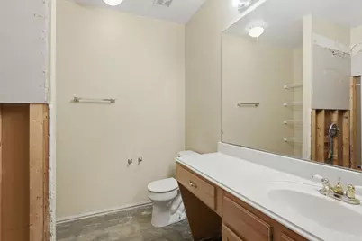 5589 Hunters Bend Lane, Dallas, TX 75249 - Photo 33