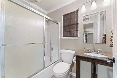 805 E Shady Grove Road, Irving, TX 75060 - Photo 23