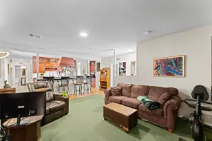 805 E Shady Grove Rd, Irving, TX 75060 - Photo 7