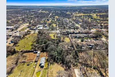 805 E Shady Grove Road, Irving, TX 75060 - Photo 33