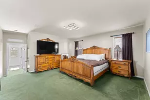 805 E Shady Grove Rd, Irving, TX 75060 - Photo 15