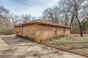 408 Pecan Ct, Alvarado, TX 76009 - Photo 37