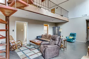 408 Pecan Ct, Alvarado, TX 76009 - Photo 17