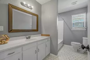 810 Arthur Dr, Arlington, TX 76013 - Photo 9