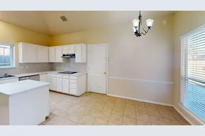 705 Pine Lakes Drive, Plano, TX 75025 - Photo 5