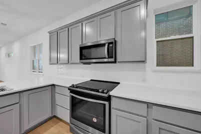 2825 Stanley Avenue, Fort Worth, TX 76110 - Photo 9