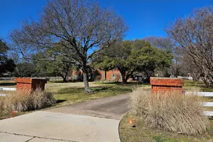 3911 Ranch Estates Dr, Plano, TX 75074 - Photo 3