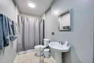 2418 Slaton Dr, Grand Prairie, TX 75052 - Photo 17