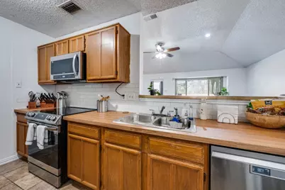 2418 Slaton Drive, Grand Prairie, TX 75052 - Photo 11