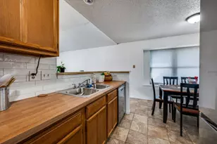 2418 Slaton Dr, Grand Prairie, TX 75052 - Photo 7