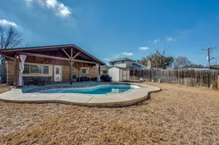 2418 Slaton Dr, Grand Prairie, TX 75052 - Photo 19