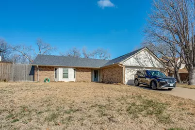 2418 Slaton Drive, Grand Prairie, TX 75052 - Photo 5