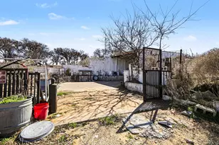 212 Private Rd 114, Covington, TX 76636 - Photo 1