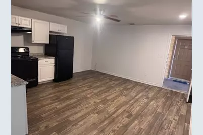 2905 Clarksville Street #208, Paris, TX 75460 - Photo 5