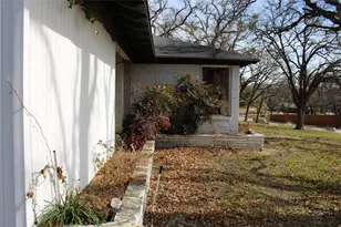 5725 Jacqueline Rd, Fort Worth, TX 76112 - Photo 25