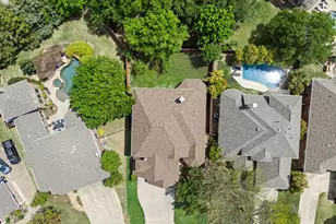 2001 Fleming Dr, McKinney, TX 75072 - Photo 3