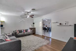 2406 Ridgecrest Dr, Garland, TX 75041 - Photo 9