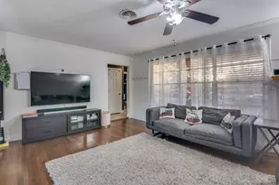 2406 Ridgecrest Dr, Garland, TX 75041 - Photo 7