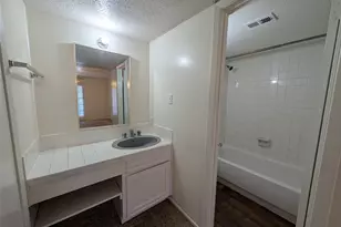 8560 Park Ln, Dallas, TX 75231 - Photo 15