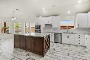 3600 Gallop Ct, Flower Mound, TX 75028 - Photo 17