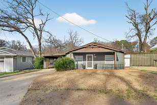 208 Harbor Dr, Gun Barrel City, TX 75156 - Photo 3