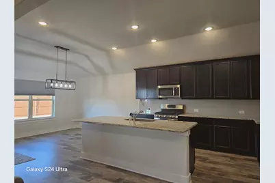 126 Creekside Drive, Sanger, TX 76266 - Photo 5