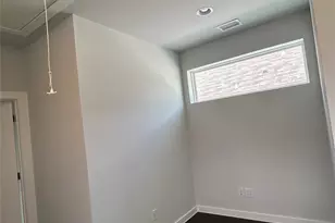 1293 Clifftop Ln, Dallas, TX 75208 - Photo 23