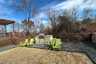 1293 Clifftop Ln, Dallas, TX 75208 - Photo 33